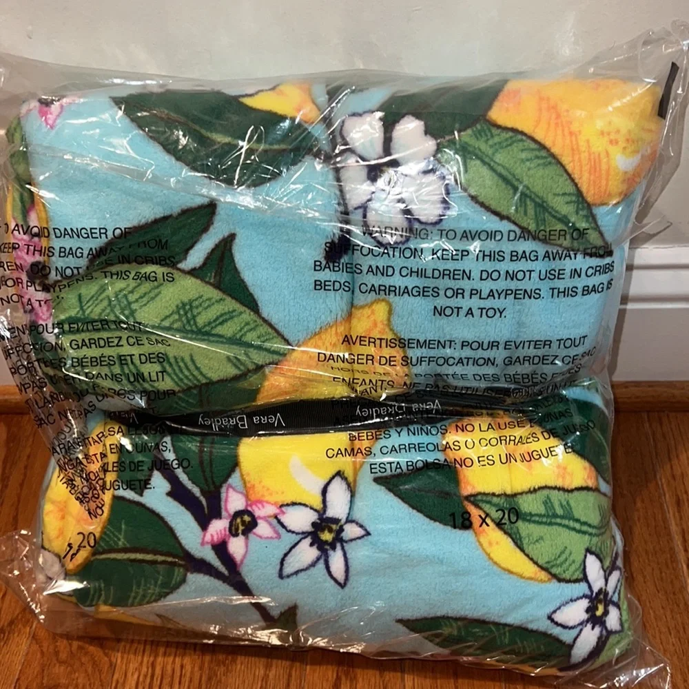 🍋Vera Bradley Blanket/Throw🍋